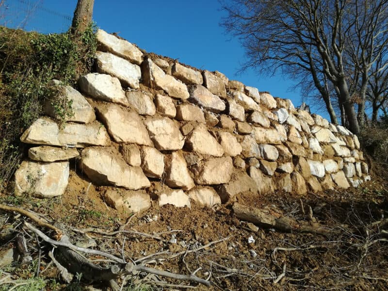 Cortizo y Sánchez, excavaciones y derribos en Betanzos